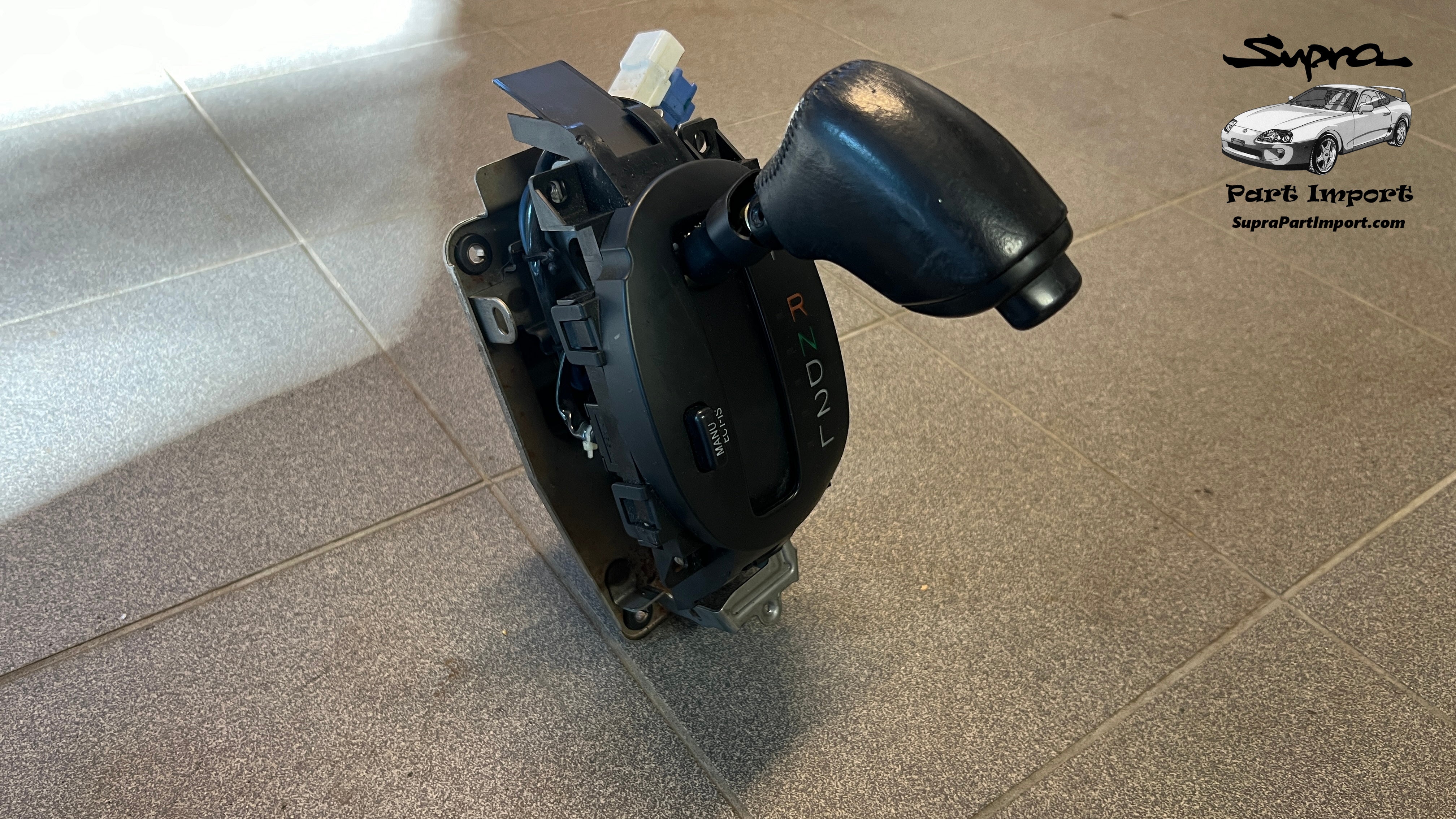 *FOR PARTS* JZA80 Supra OEM RHD Auto Shifter Assembly – Supra Part Import