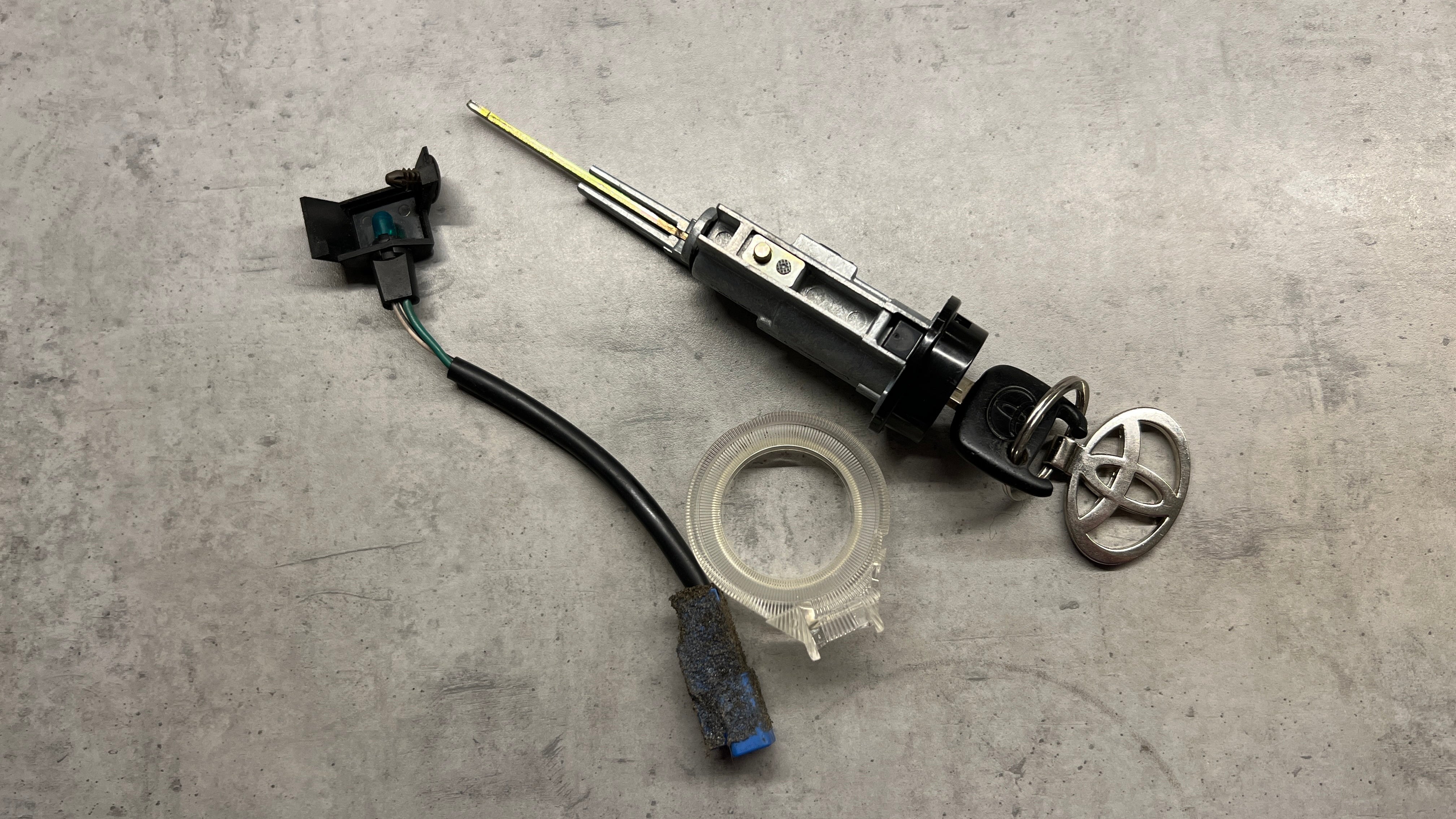 JZA80 Supra Genuine OEM LHD/RHD Ignition Lock Cylinder (69570