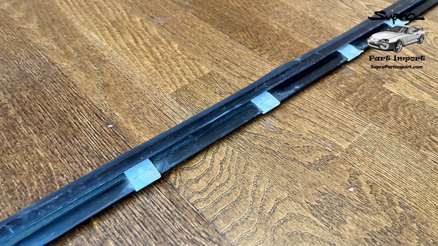 JZA80 Supra Genuine OEM LHD/RHD Right Side Front Door Belt Moulding (75710-14250)