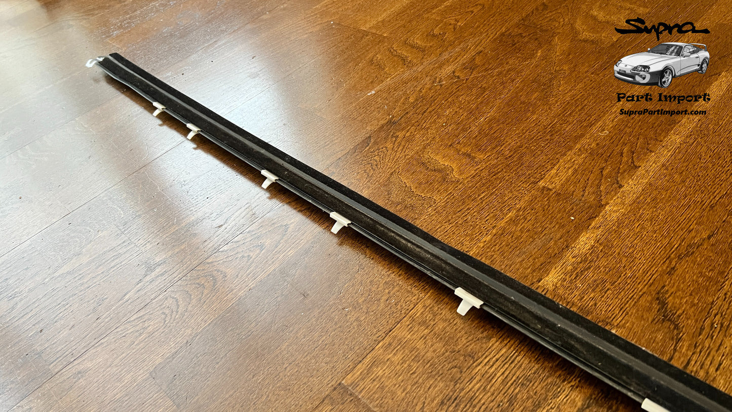 JZA80 Supra Genuine OEM LHD/RHD Right Side Front Door Belt Moulding (75710-14250)