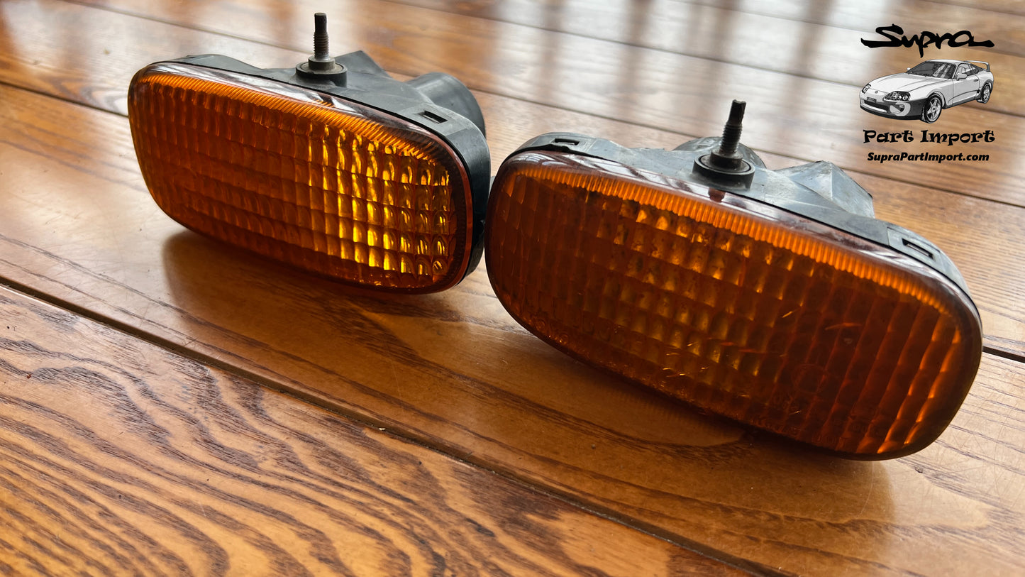 *DISCONTINUED* JZA80/MK4 Supra Genuine OEM LHD/RHD S1 Front Turn Signal Set (81511-14370 + 81521-14370)