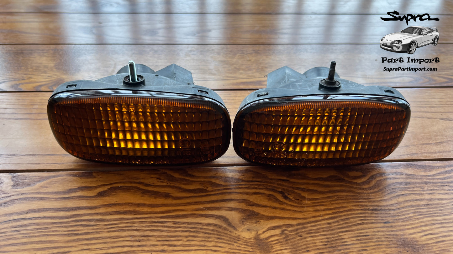 *DISCONTINUED, MINT* JZA80/MK4 Supra Genuine OEM LHD/RHD S1 Front Turn Signal Set (81511-14370 + 81521-14370)
